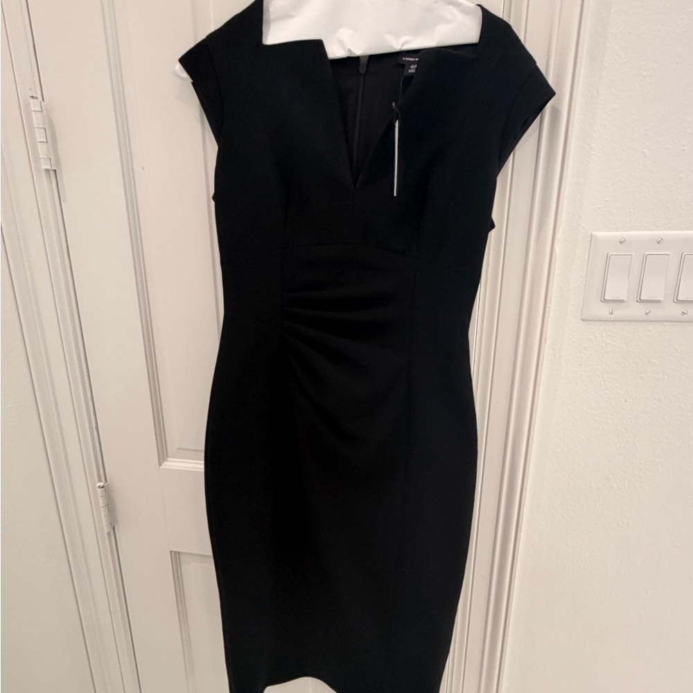 Karen Millen. NWT. Elegant Black Dress. US Size 6. - Picture 3 of 6